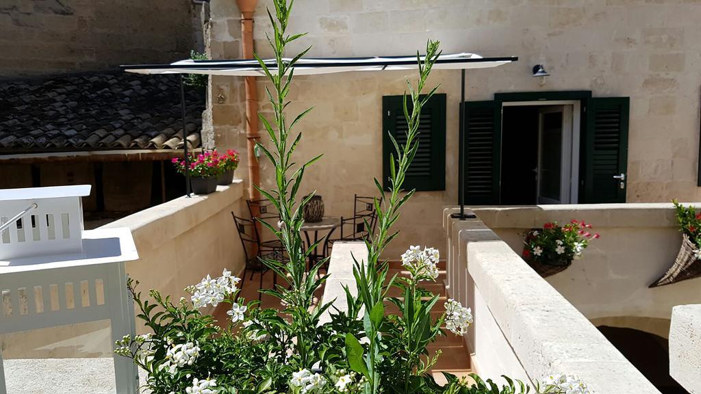 La Bomboniera Holiday Home มาเตรา ภายนอก รูปภาพ