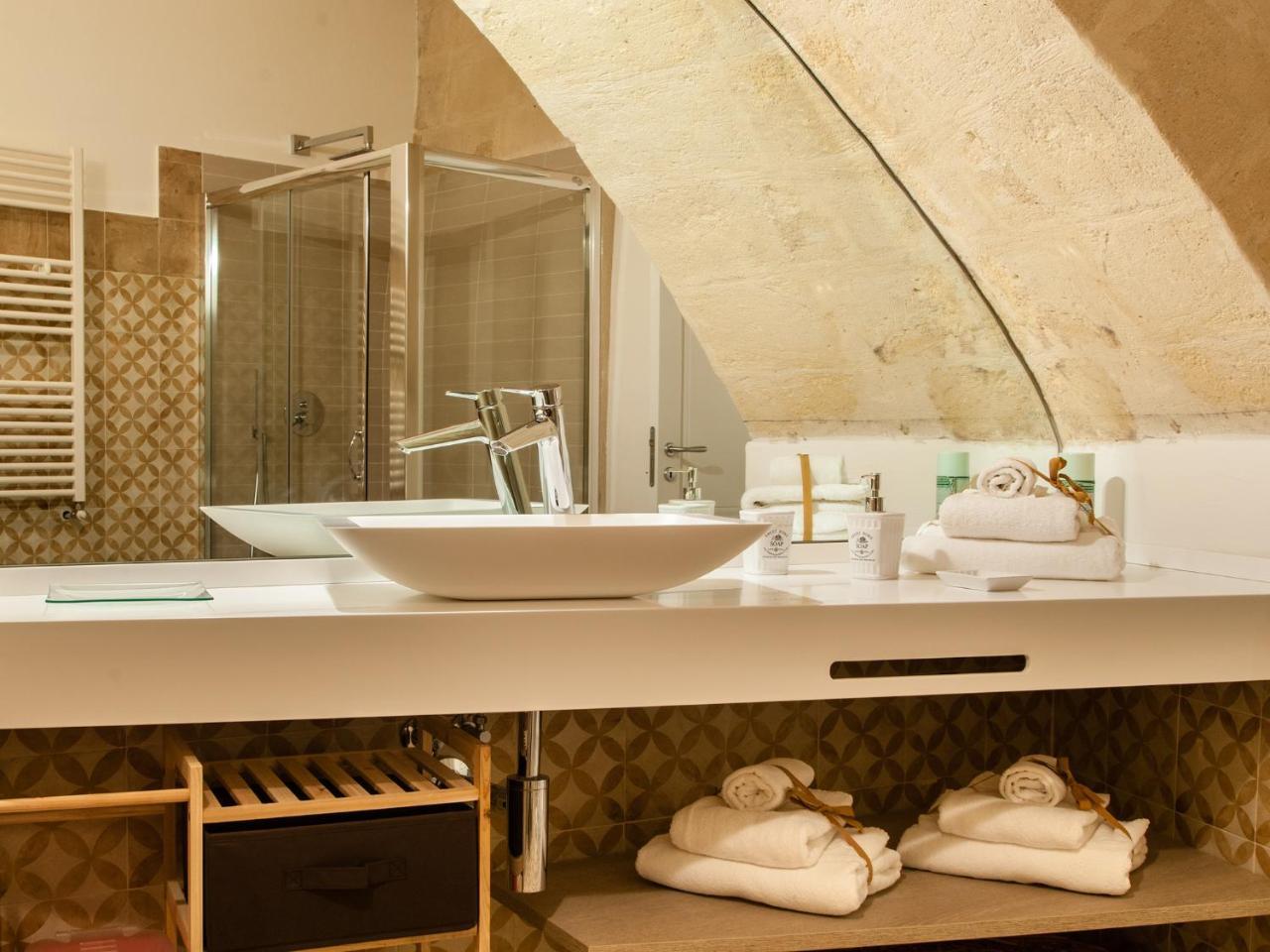 La Bomboniera Holiday Home มาเตรา ภายนอก รูปภาพ